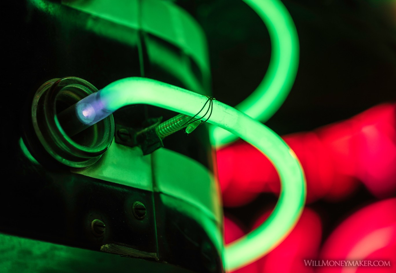 A Brief History of Neon Lighting Will Moneymaker Photography