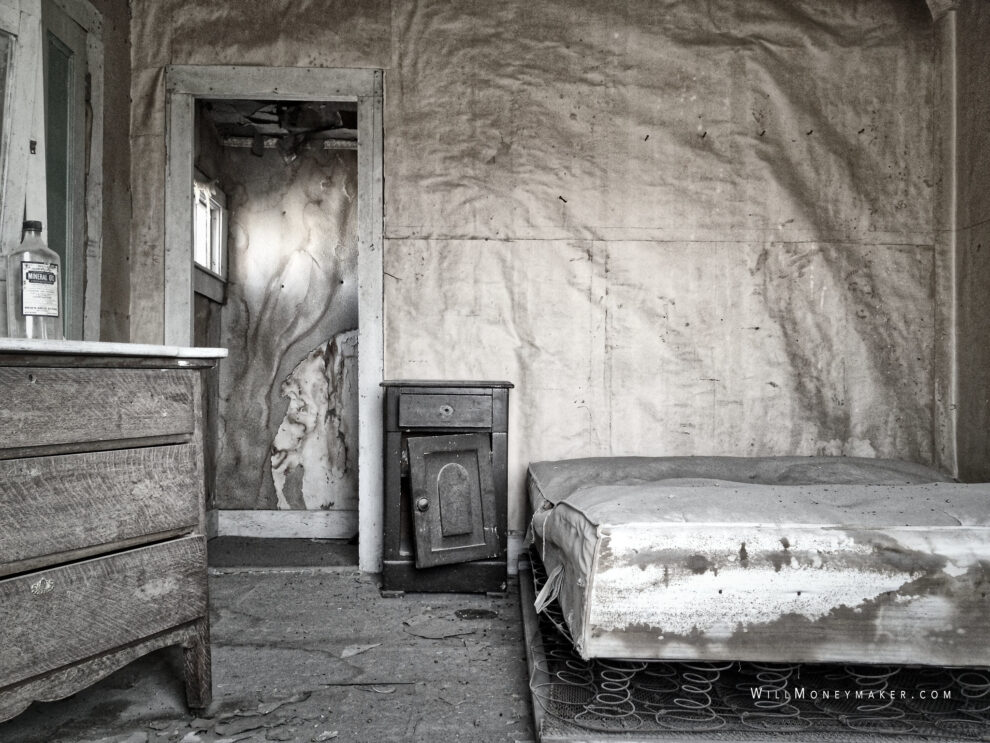 Active Versus Passive Photography